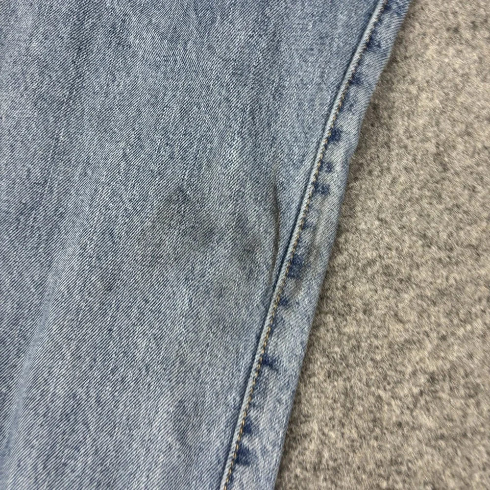 Levi's 501 Jeans Men's 31x36 Button Fly Straight Leg Light Wash Y2K‎ Denim EUC